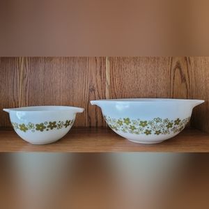 Vintage PYREX Crazy Daisy/Spring Blossom Cinderella Bowls set